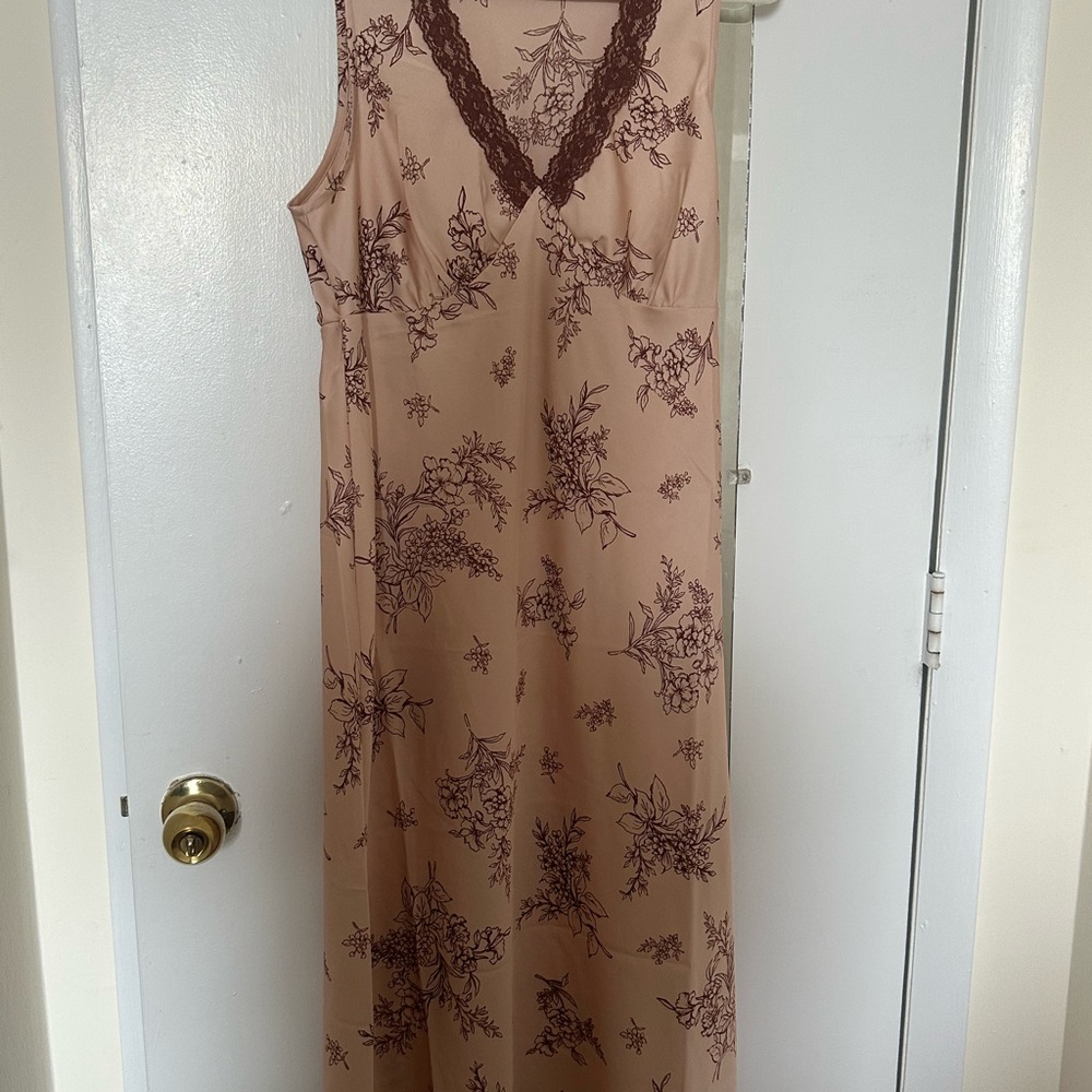 Old Navy Floral Lace Trim Chemise - Beige pink and Brown